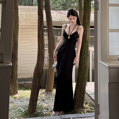 Deep V-neck backless camisole long dress